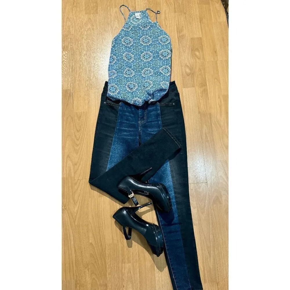 Anthropologie Paper Crane Women’s Sleeveless Flowy Printed Blouse Blue